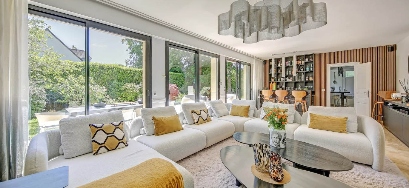 Descubrir esta propiedad: Vaucresson - Francia - Casa, 10 cuartos, 6 habitaciones - Slideshow Picture 1