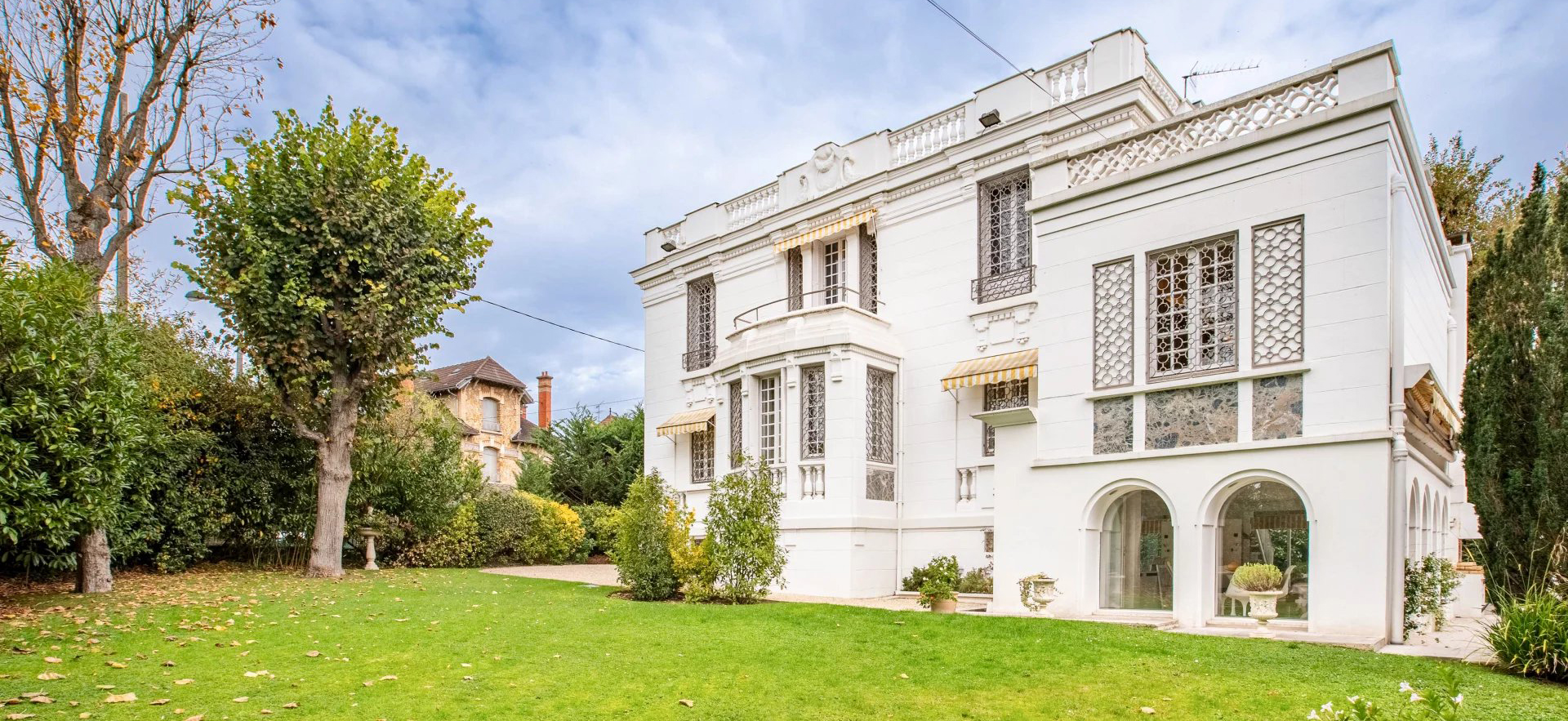 Discover this property: Maisons-Laffitte - France - House, 10 rooms, 4 bedrooms - Slideshow Picture 3